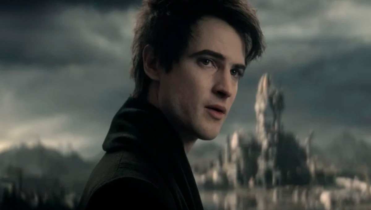 Tom Sturridge em Sandman