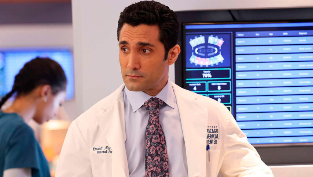 O ator Dominic Rains em Chicago Med